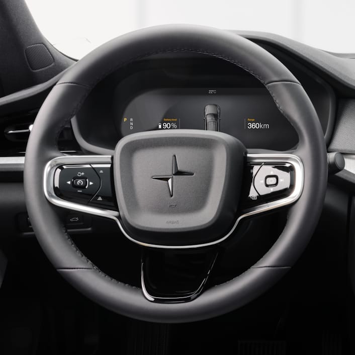 The steering wheel of the Polestar 2 that can be heated