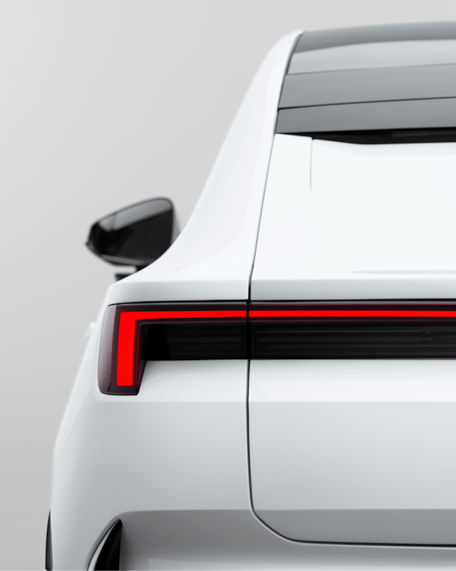 Polestar 4 in white, rear view close up