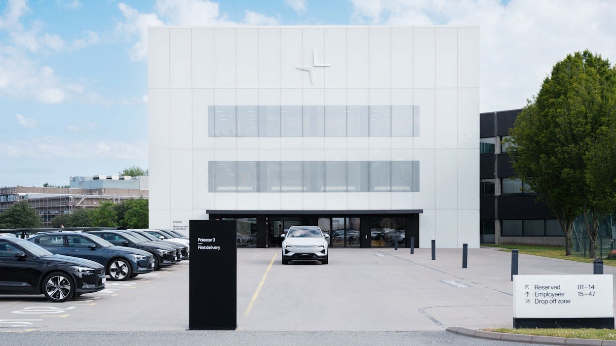 Polestar HQ building with a front view of a Polestar 3